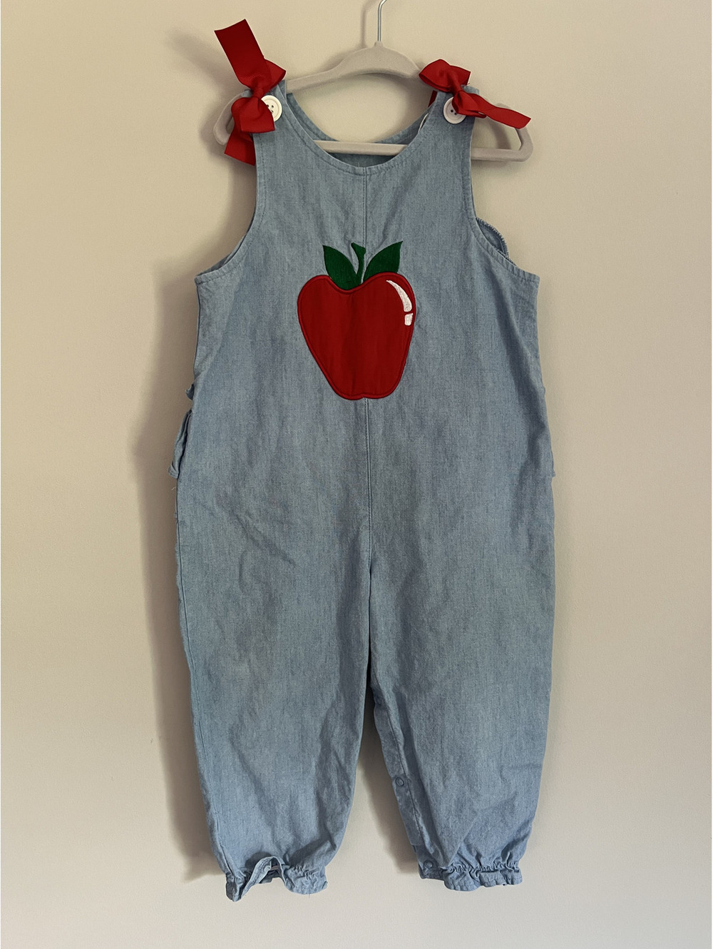 Vintage 90s Class Club Apple Appliqué Ruffle Bow Bottom Sleeveless Jumpsuit